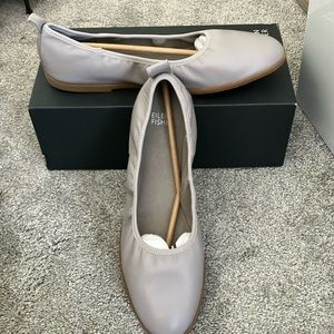 NEW! Eileen Fisher Notion Nappa Leather Flats size 10